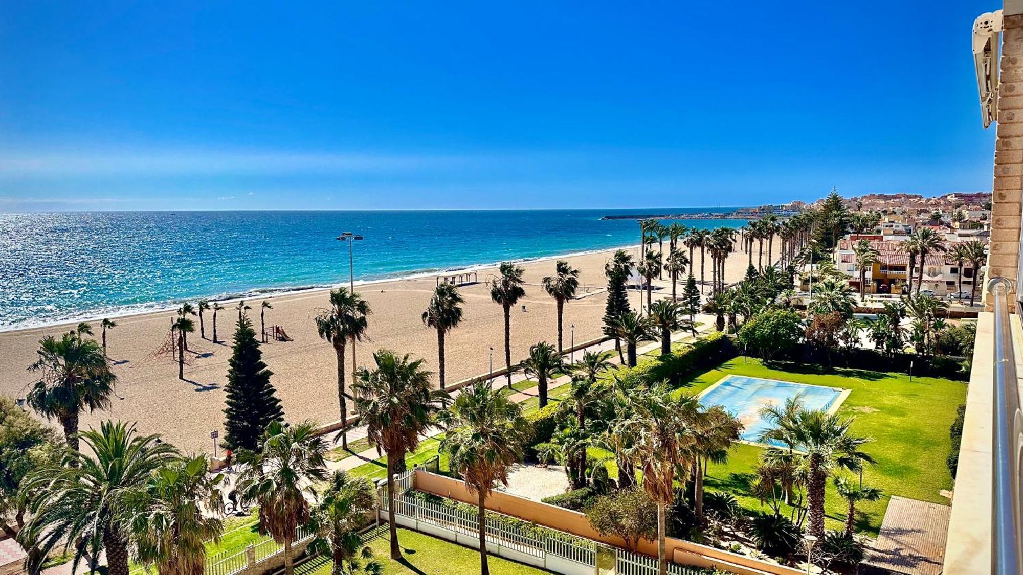 Vista Del Mar Residencial Apartment Roquetas de Mar Exterior photo