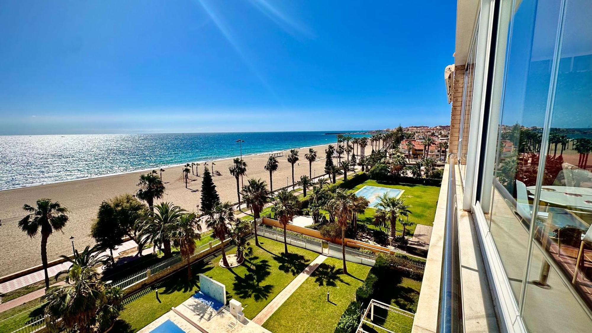 Vista Del Mar Residencial Apartment Roquetas de Mar Exterior photo